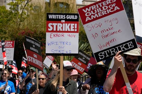 Did the AMPTP violate labor laws when they publicly revealed their deal to the WGA?